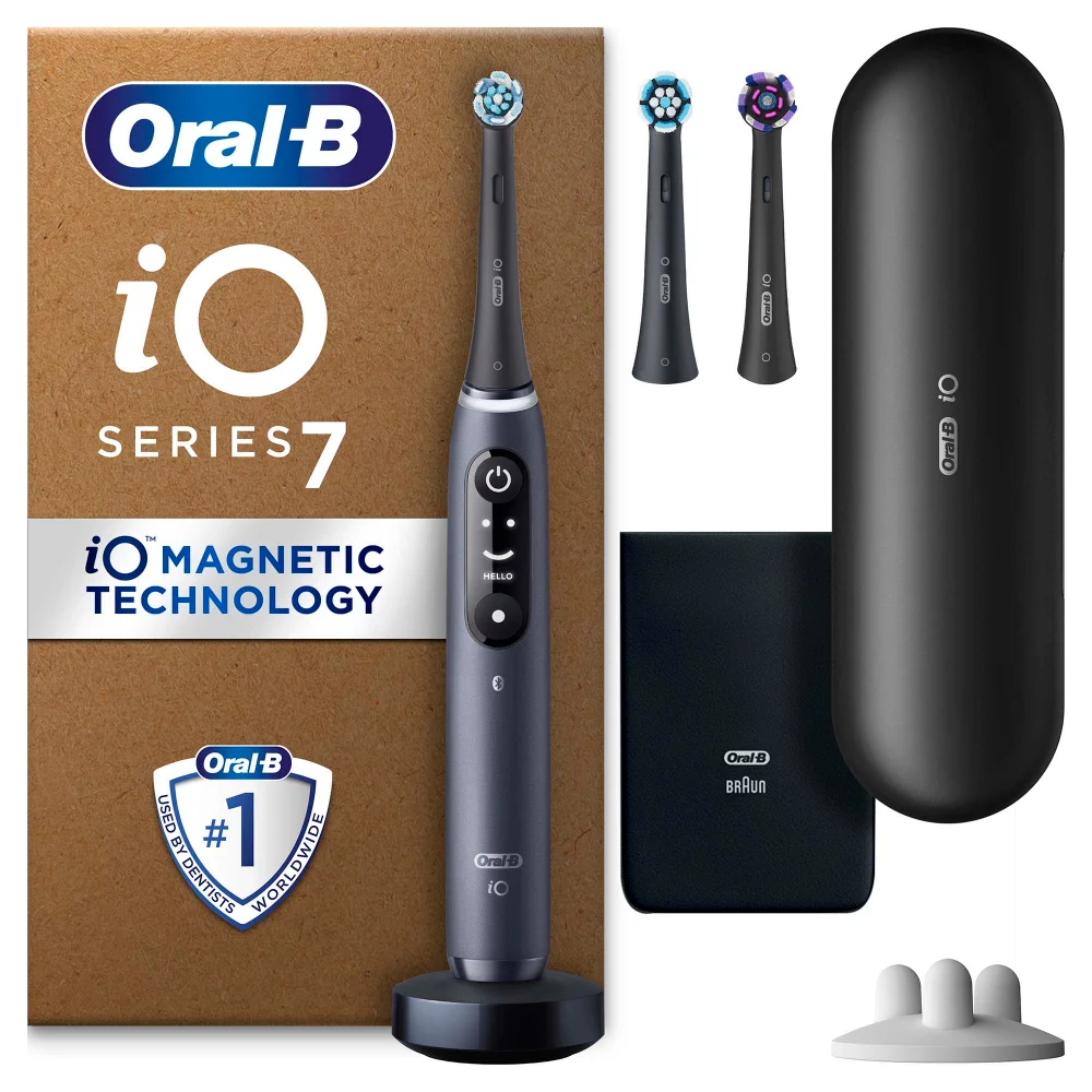 Oral B iO7 Electric Toothbrush Black Onyx with 2ct Extra Refills Image 1