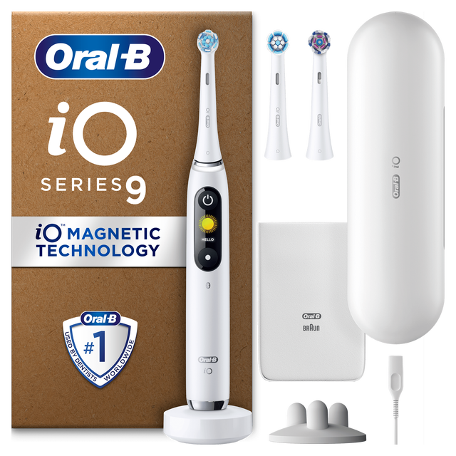 Oral-B iO9 toothbrush packaging showcasing charging travel case and fast charger, as well as "Used by dentists #1 Worldwide".