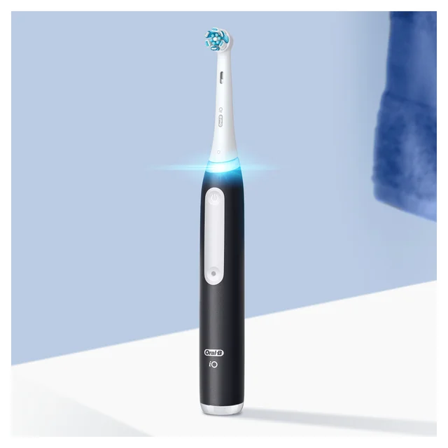 Oral B iO3 Matte Black Electric Toothbrush +2 Refills (Radiant White)