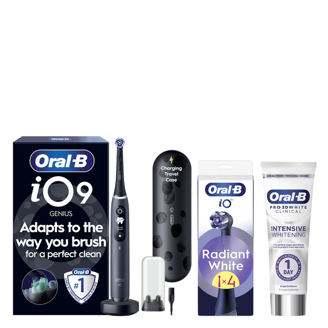 Oral-B iO9 Whiter Teeth Bundle