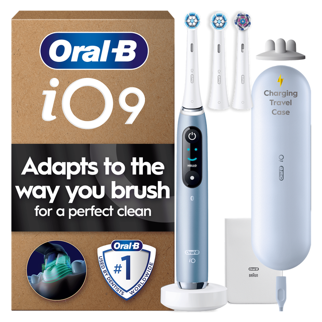 Oral-B iO9 toothbrush packaging highlighting its ability to adapt to the way you brush for a perfect clean.